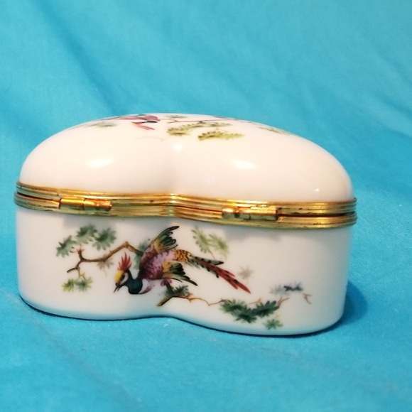 Vintage Limoges Heart Shaped Hinged Trinkebox - Picture 7 of 8